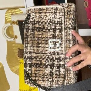 142. Oaks Sold As Is Desc In Live No Cancel/returns